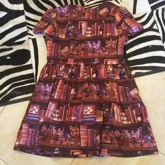 Dangerfield Library Print Mini Dress - Picture 4 of 4